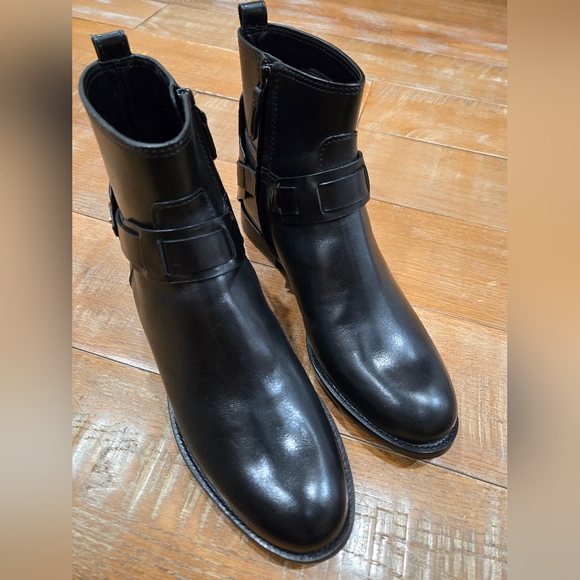 NIB Tory Burch Booties 9 - Picture 7 of 8